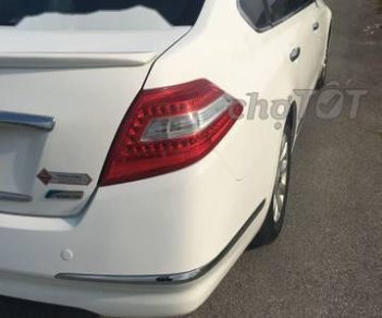 Nissan Teana 2010 - Bán xe Nissan Teana năm sản xuất 2010, màu trắng như mới, giá chỉ 495 triệu