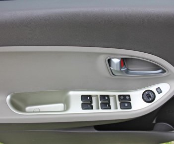 Kia Morning Si   2016 - Bán xe Kia Morning Si số sàn sản xuất năm 2016, màu bạc