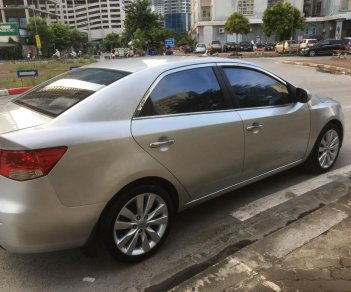 Kia Forte SLI 1.6 AT 2009 - Cần bán xe Kia Forte SLI 1.6 AT năm sản xuất 2009, màu bạc, nhập khẩu nguyên chiếc giá cạnh tranh