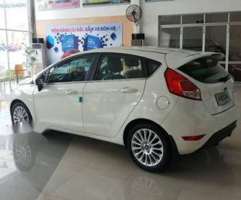 Ford Fiesta 2018 - Bán xe Ford Fiesta đời 2018, màu trắng