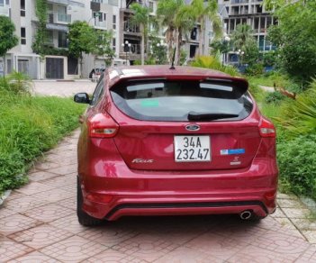 Ford Focus S 2018 - Bán xe Ford Focus S đời 2018, sản xuất 2018 màu đỏ