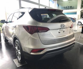 Hyundai Santa Fe 2018 - Bán Hyundai Santa Fe 2018 - Hyundai Giải Phóng, KM cực cao, hỗ trợ trả góp LH để ép giá: 0989278111