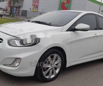 Hyundai Accent 2012 - Bán xe Hyundai Accent sản xuất năm 2012, màu trắng, xe nhập 