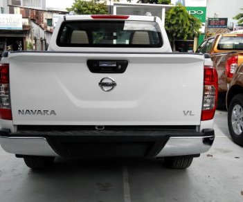 Nissan Navara  VL  2018 - Bán xe Nissan Navara VL trắng 2 cầu tự động. LH ngay: 0906.08.5251- Mr Hùng để được tư vấn với giá tốt nhất