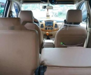 Toyota Innova 2009 - Cần bán lại xe Toyota Innova đời 2009, màu bạc, giá chỉ 258 triệu