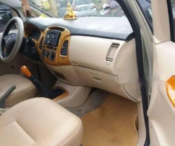 Toyota Innova 2009 - Cần bán lại xe Toyota Innova đời 2009, màu bạc, giá chỉ 258 triệu