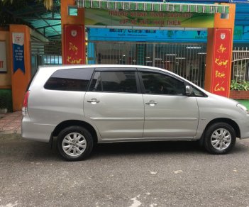 Toyota Innova G 2011 - Gia đình bán xe Toyota Innova G màu bạc, SX đăng kí tháng 1 năm 2012, chính chủ sử dụng