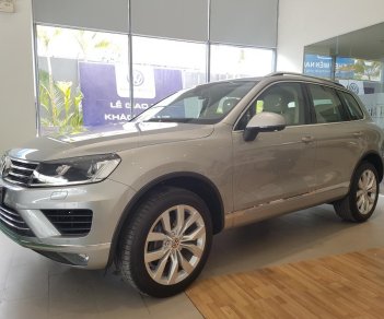 Volkswagen Touareg GP 2016 - Bán Volkswagen Touareg GP, màu xám (ghi), nhập khẩu, giá cực tốt. LH: 0901933522 Vy