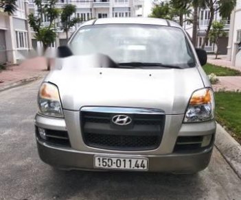 Hyundai Starex 2004 - Bán Hyundai Starex sản xuất 2004, màu bạc, 225tr