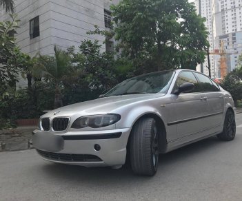 BMW 3 Series 318i 2005 - Cần bán xe BMW 318i đời 2005 màu xám bạc