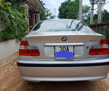 BMW 3 Series 325i 2003 - Bán ô tô BMW 3 Series 325i sản xuất 2003, màu bạc, giá 254tr