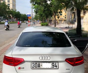 Audi A5 2.0TFSI Sportback 2013 - Bán ô tô Audi A5 2.0TFSI Sportback năm 2013, màu trắng, nhập khẩu