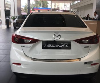 Mazda 3 1.5 2019 - Mazda 3 1.5 2019.Tặng ngay 30 triệu và KM .Trả góp 90%.Đủ màu.Giao ngay