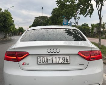 Audi A5   AT  2013 - Bán xe Audi A5 AT đời 2013, màu trắng, xe nhập