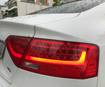 Audi A5 2013 - Xe Audi A5 sản xuất 2013 màu trắng, giá chỉ 1 tỷ 260 triệu, nhập khẩu nguyên chiếc