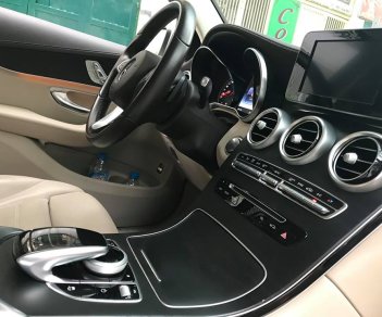 Mercedes-Benz GLC-Class 300 4Matic 2016 - Bán Mercedes GLC300 2016 trắng/kem, biển Hà Nội Phát Lộc