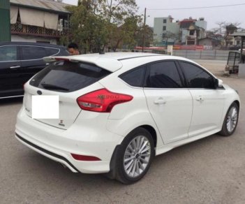 Ford Focus 1.5Tubor S 2018 - Ford Focus Sport 1.5S màu trắng sản xuất và đăng ký 06.2018 biển Hà Nội. Xe siêu lướt