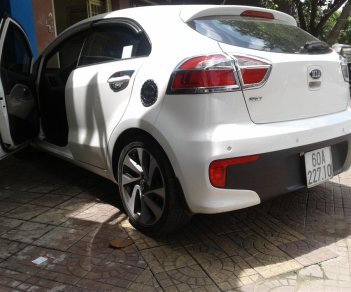 Kia Rio 1.4   2015 - Bán Kia Rio 1.4 Hatchback 2015, màu trắng, nhập khẩu, giá 500tr