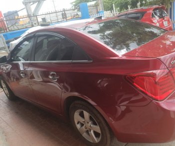 Chevrolet Cruze LS 2010 - Gia đình muốn đổi xe nên bán lại giá rẻ