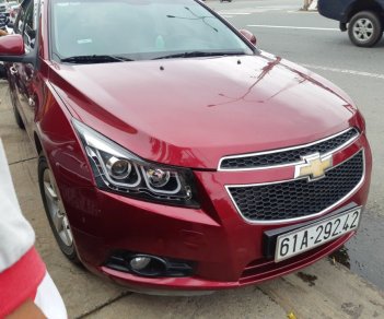 Chevrolet Cruze LS 2010 - Gia đình muốn đổi xe nên bán lại giá rẻ