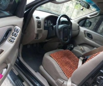 Ford Escape  4x4 2.0 2004 - Bán Ford Escape 4x4 2.0 sản xuất 2004, màu đen, giá 199tr