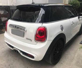 Mini Cooper 2015 - Cần bán Mini Cooper sản xuất 2015, màu trắng, nhập khẩu như mới