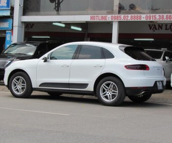 Porsche Macan 2016 - Cần bán gấp Porsche Macan năm sản xuất 2016, màu trắng, nhập khẩu nguyên chiếc  