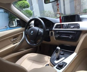 BMW 3 Series 320i 2012 - Bán BMW 3 Series 320i năm 2012, màu trắng, 850tr