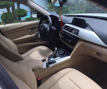 BMW 3 Series  320i  2012 - Bán BMW 3 Series 320i 2012, màu trắng, xe nhập