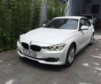 BMW 3 Series 320i 2012 - Bán BMW 3 Series 320i năm 2012, màu trắng, 850tr