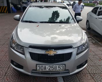 Chevrolet Cruze   1.6 MT  2014 - Xe Chevrolet Cruze 1.6 MT năm 2014, màu bạc số sàn, giá chỉ 395 triệu