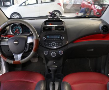 Chevrolet Spark LTZ 2014 - Bán Chevrolet Spark LTZ 2014, màu bạc, đúng chất, biển TP, giá thương lượng, hỗ trợ góp