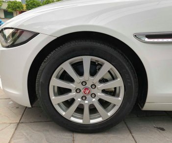 Jaguar XE 2.0T 2015 - Bán Jaguar XE 2.0T, sản xuất 2015, đăng ký 2016, nhập nguyên chiếc tại Anh