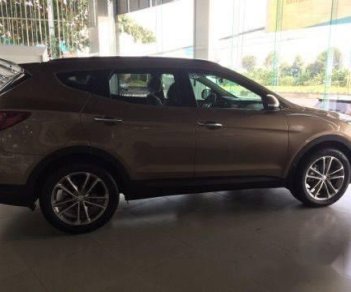 Hyundai Santa Fe 2018 - Cần bán Hyundai Santa Fe sản xuất 2018, màu nâu