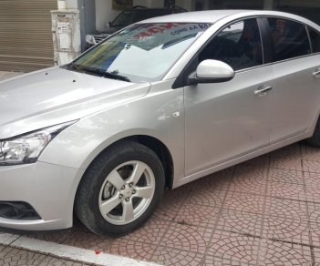 Chevrolet Cruze LS 2014 - Bán Chevrolet Cruze LS sản xuất năm 2014, màu bạc, giá tốt