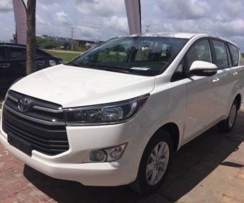 Toyota Innova 2018 - Bán ô tô Toyota Innova đời 2018, màu trắng, giá chỉ 743 triệu