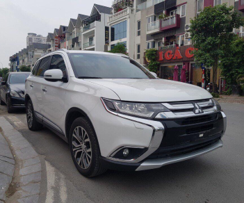 Mitsubishi Outlander 2.2 2016 - Bán xe Mitsubishi Outlander năm 2016 màu trắng, nhập khẩu nguyên chiếc