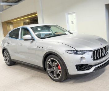 Maserati 2018 - Cần bán xe Maserati Levante 2018, nhập khẩu chính hãng, hỗ trợ tư vấn: 0978877754