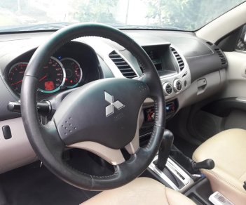 Mitsubishi Triton 2010 - Dư xe nên cần ra đi Mitsubishi Triton đời 2010, màu đen, xe nhập khẩu nguyên chiếc Thái Lan