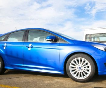 Ford Focus  1.5L Titanium  2018 - Cần bán xe Ford Focus giá rẻ, đủ màu, hỗ trợ trả góp, thủ tục ngân hàng miễn phí