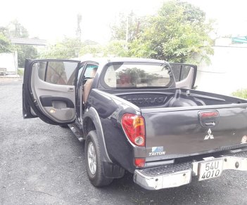 Mitsubishi Triton 2010 - Dư xe nên cần ra đi Mitsubishi Triton đời 2010, màu đen, xe nhập khẩu nguyên chiếc Thái Lan