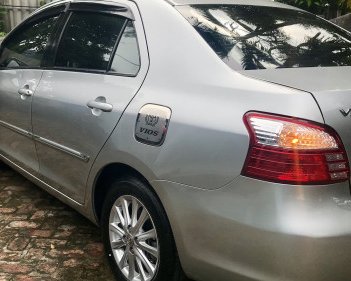 Toyota Vios   1.5 AT  2010 - Bán xe Toyota Vios 1.5 AT sản xuất 2010, màu bạc