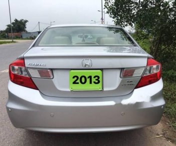 Honda Civic 2013 - Bán Honda Civic sản xuất 2013, màu bạc chính chủ, giá chỉ 555 triệu