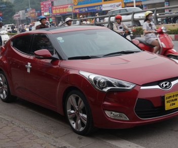 Hyundai Veloster 1.6AT 2011 - Cần bán Hyundai Veloster 1.6AT sản xuất năm 2011, màu đỏ, nhập khẩu nguyên chiếc