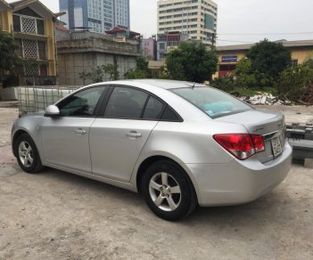 Daewoo Lacetti SE 2010 - Bán ô tô Daewoo Lacetti SE đời 2010, màu bạc, nhập khẩu