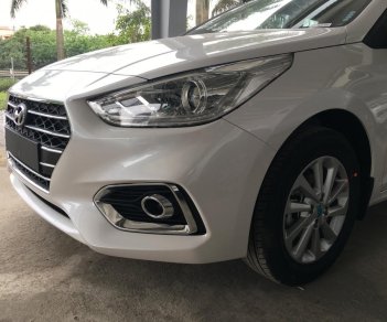 Hyundai Accent 1.4AT 2018 - Bán xe Hyundai Accent 1.4AT năm 2018, màu trắng, giao xe ngay, hỗ trợ sâu. Lh 0973.160.519