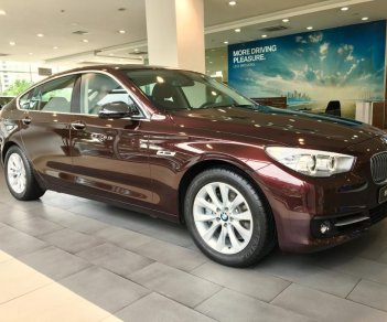 BMW 5 Series 528i Gran Turismo 2017 - Bán ô tô BMW 5 Series 528i Gran Turismo trả trước từ 460 triệu lấy xe ngay - 090.999.6626