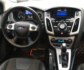 Ford Focus 2.0 S 2015 - Bán Ford Focus 2.0 S đời 2015, màu trắng