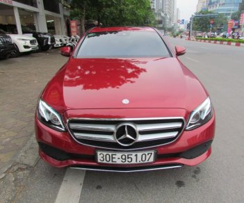 Mercedes-Benz E250 2017 - Bán Mercedes E250 2017 màu đỏ