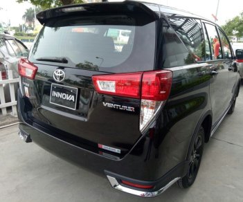 Toyota Innova Ventuner 2018 - Bán xe Toyota Innova Ventuner 2018, màu đen, giá 855tr